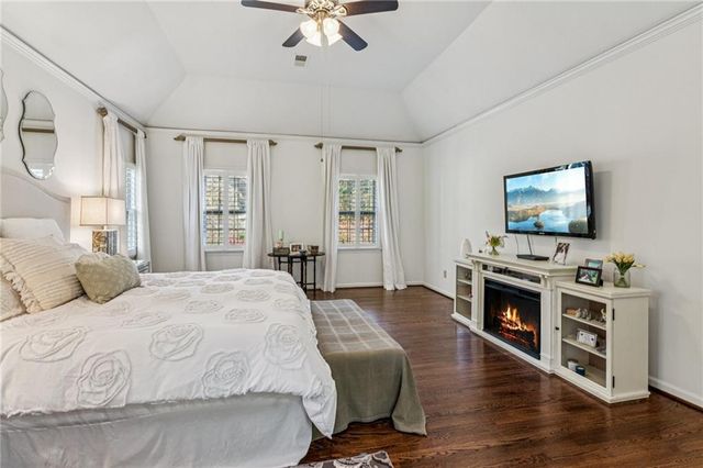 5460 E Idlewood Lane, Atlanta, GA 30327