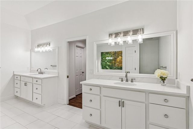 5460 E Idlewood Lane, Atlanta, GA 30327