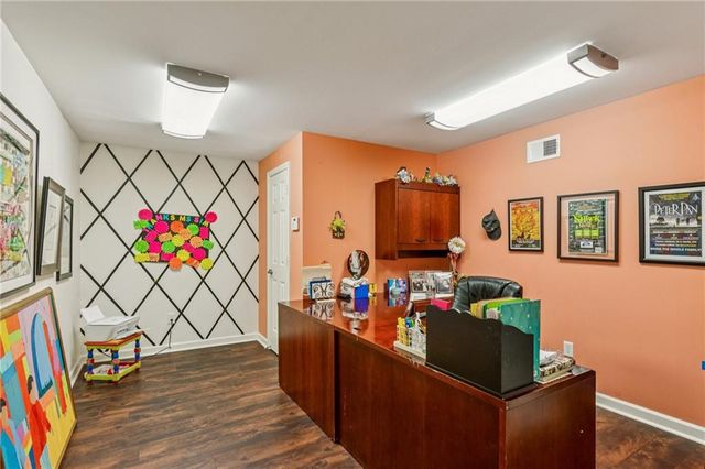 5460 E Idlewood Lane, Atlanta, GA 30327