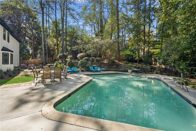 5460 E Idlewood Lane, Atlanta, GA 30327