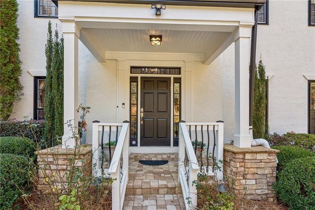 5460 E Idlewood Lane, Atlanta, GA 30327