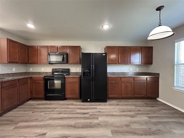 5752 Talons Crest Circle, Fort Worth, TX 76179