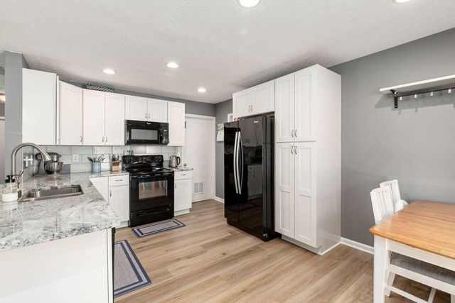 3233 Colony Hill Lane, Columbus, OH 43204