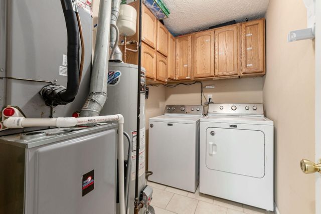 3233 Colony Hill Lane, Columbus, OH 43204
