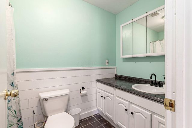 3233 Colony Hill Lane, Columbus, OH 43204