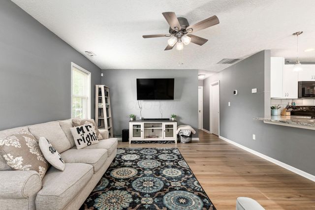 3233 Colony Hill Lane, Columbus, OH 43204
