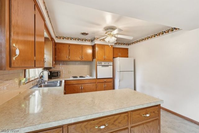 161 Pinehurst Road, Munroe Falls, OH 44262