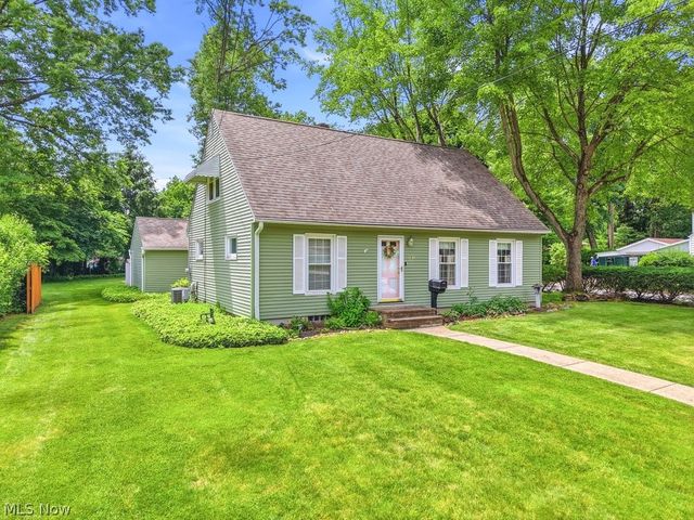 161 Pinehurst Road, Munroe Falls, OH 44262
