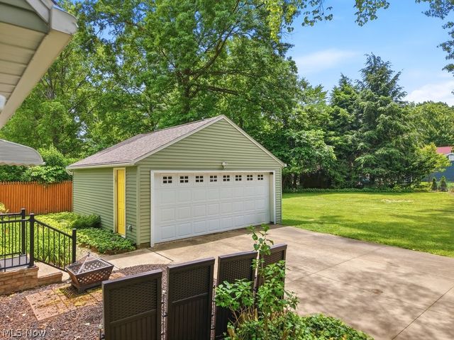 161 Pinehurst Road, Munroe Falls, OH 44262