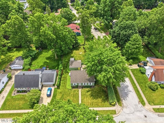 161 Pinehurst Road, Munroe Falls, OH 44262
