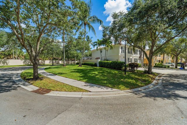 2117 Tigris Drive, West Palm Beach, FL 33411