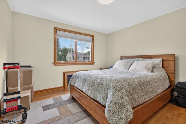 4 Howard Ave, Clifton City, NJ 07013