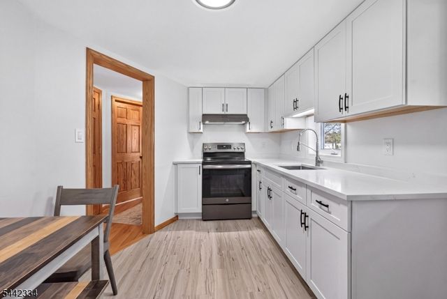 4 Howard Ave, Clifton City, NJ 07013