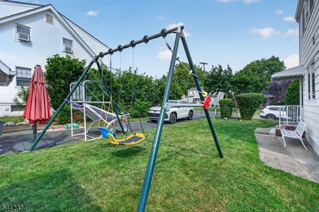 4 Howard Ave, Clifton City, NJ 07013