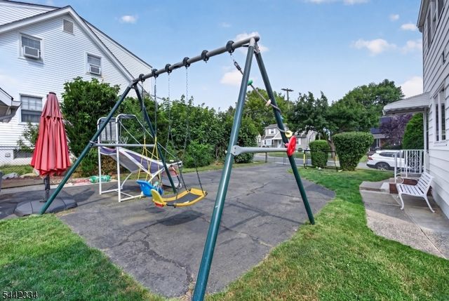 4 Howard Ave, Clifton City, NJ 07013