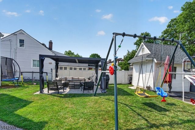4 Howard Ave, Clifton City, NJ 07013