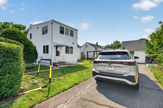4 Howard Ave, Clifton City, NJ 07013