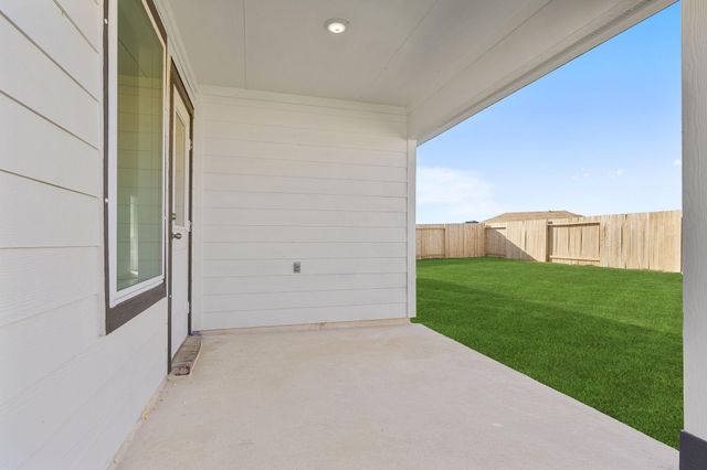 1514 Shimmering Ocean Way, Iowa Colony, TX 77583