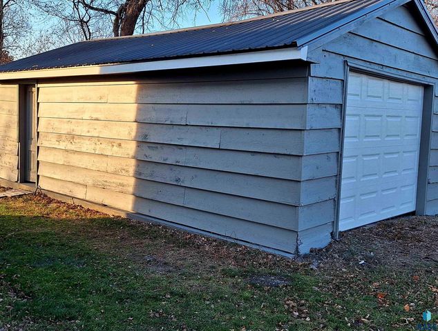 501 N Main St Street, Salem, SD 57058