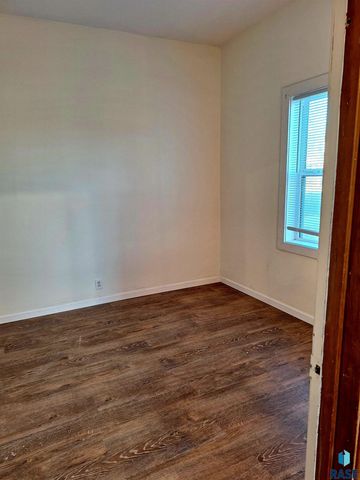 501 N Main St Street, Salem, SD 57058