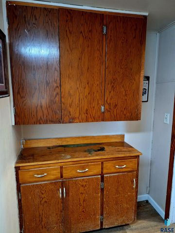 501 N Main St Street, Salem, SD 57058