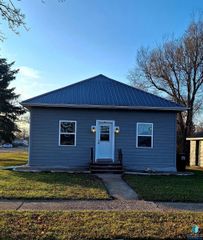 501 N Main St Street, Salem, SD 57058