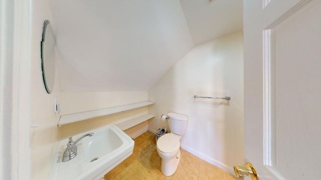 17 Gorham Rd 2, Medford, MA 02155