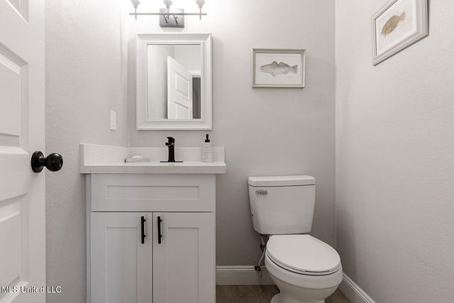 446 Hanley Road, Ocean Springs, MS 39564