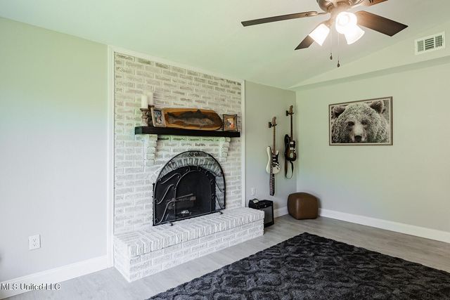 446 Hanley Road, Ocean Springs, MS 39564