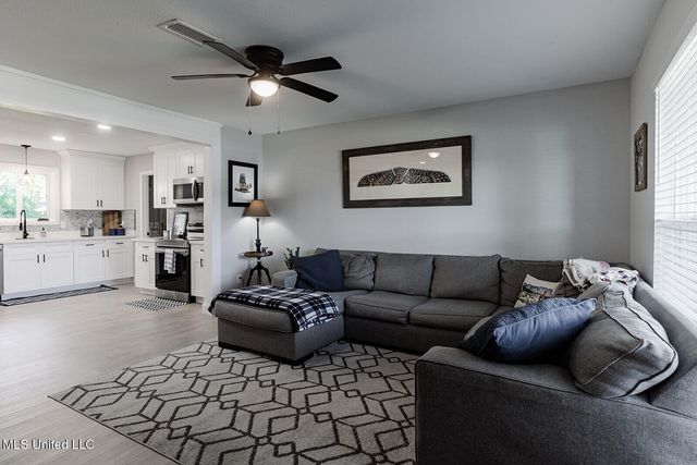 446 Hanley Road, Ocean Springs, MS 39564