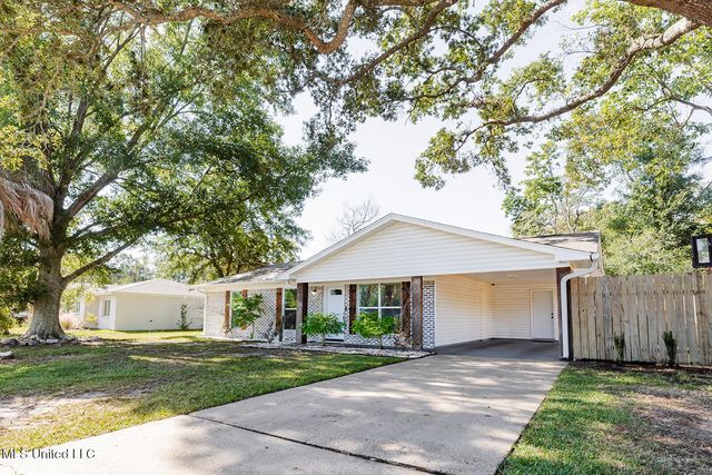 446 Hanley Road, Ocean Springs, MS 39564