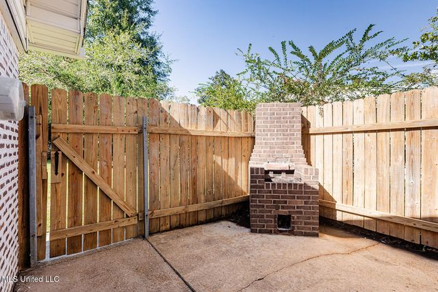 446 Hanley Road, Ocean Springs, MS 39564