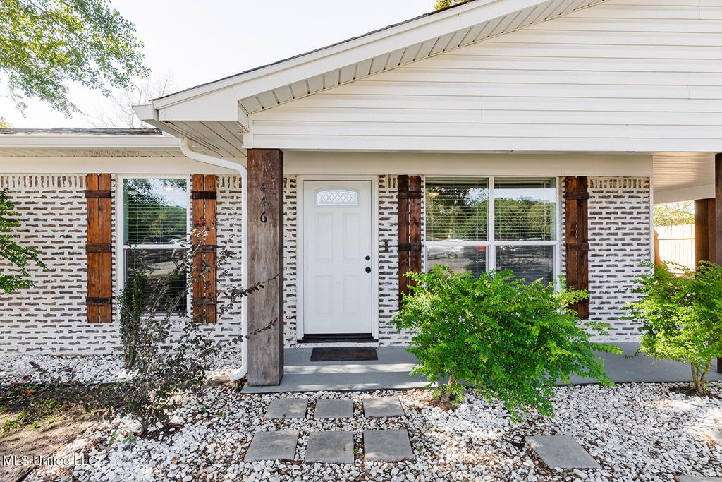 446 Hanley Road, Ocean Springs, MS 39564