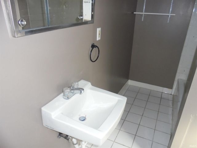 1709 Tecumseh Street, Fort Wayne, IN 46805