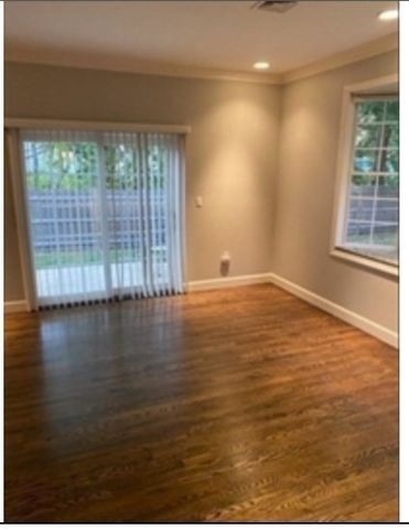 66 Evergreen Circle 66, Canton, MA 02021