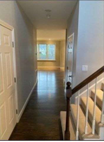 66 Evergreen Circle 66, Canton, MA 02021