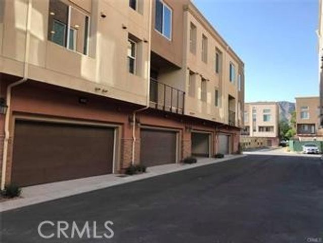 422 W Route 66 39, Glendora, CA 91740