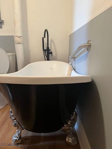 814 S Dakota Street, Butte, MT 59701