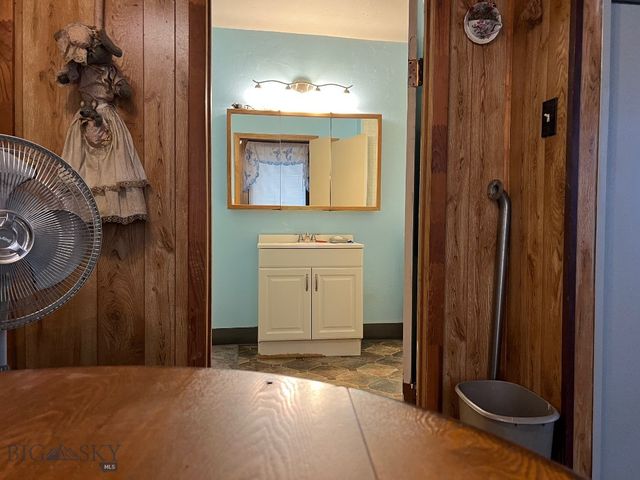 814 S Dakota Street, Butte, MT 59701