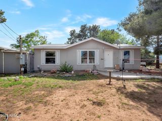 5355 N Camino Vista Drive, Rimrock, AZ 86335