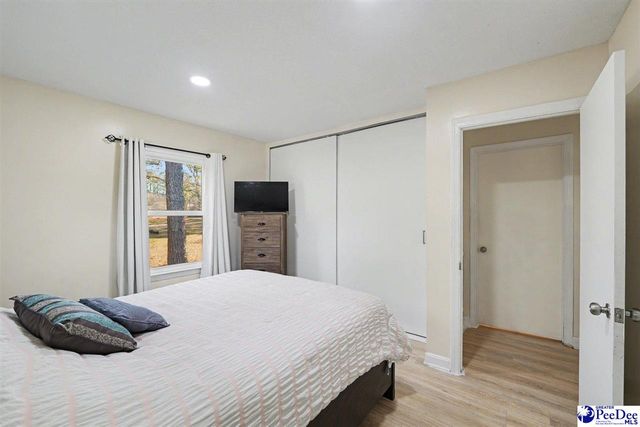 1225 Oakdale Drive, Florence, SC 29501