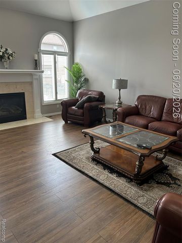 56334 Birkdale Drive, Macomb, MI 48042
