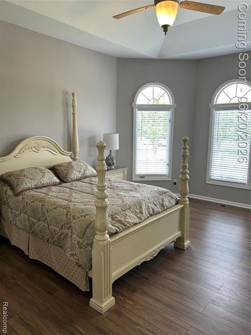 56334 Birkdale Drive, Macomb, MI 48042
