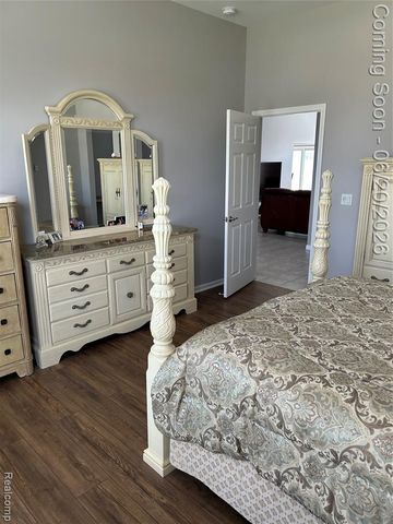 56334 Birkdale Drive, Macomb, MI 48042