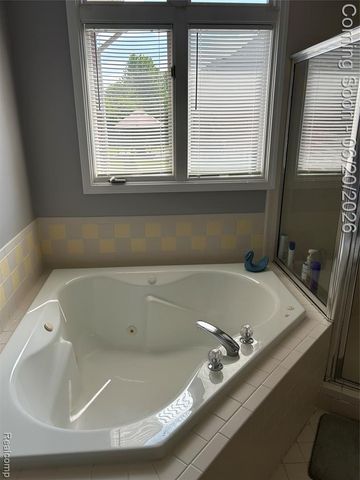 56334 Birkdale Drive, Macomb, MI 48042