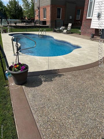 56334 Birkdale Drive, Macomb, MI 48042