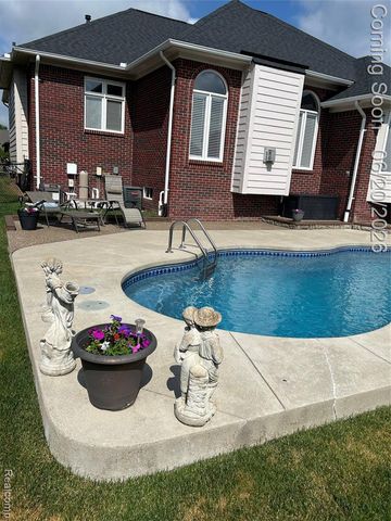 56334 Birkdale Drive, Macomb, MI 48042