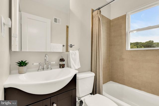 1917 T PL SE, Washington, DC 20020
