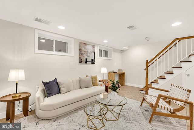 1917 T PL SE, Washington, DC 20020