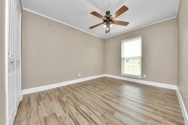 12733 7th Street, Santa Fe, TX 77510